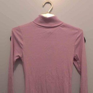 Light pink-lavender turtleneck top - size small